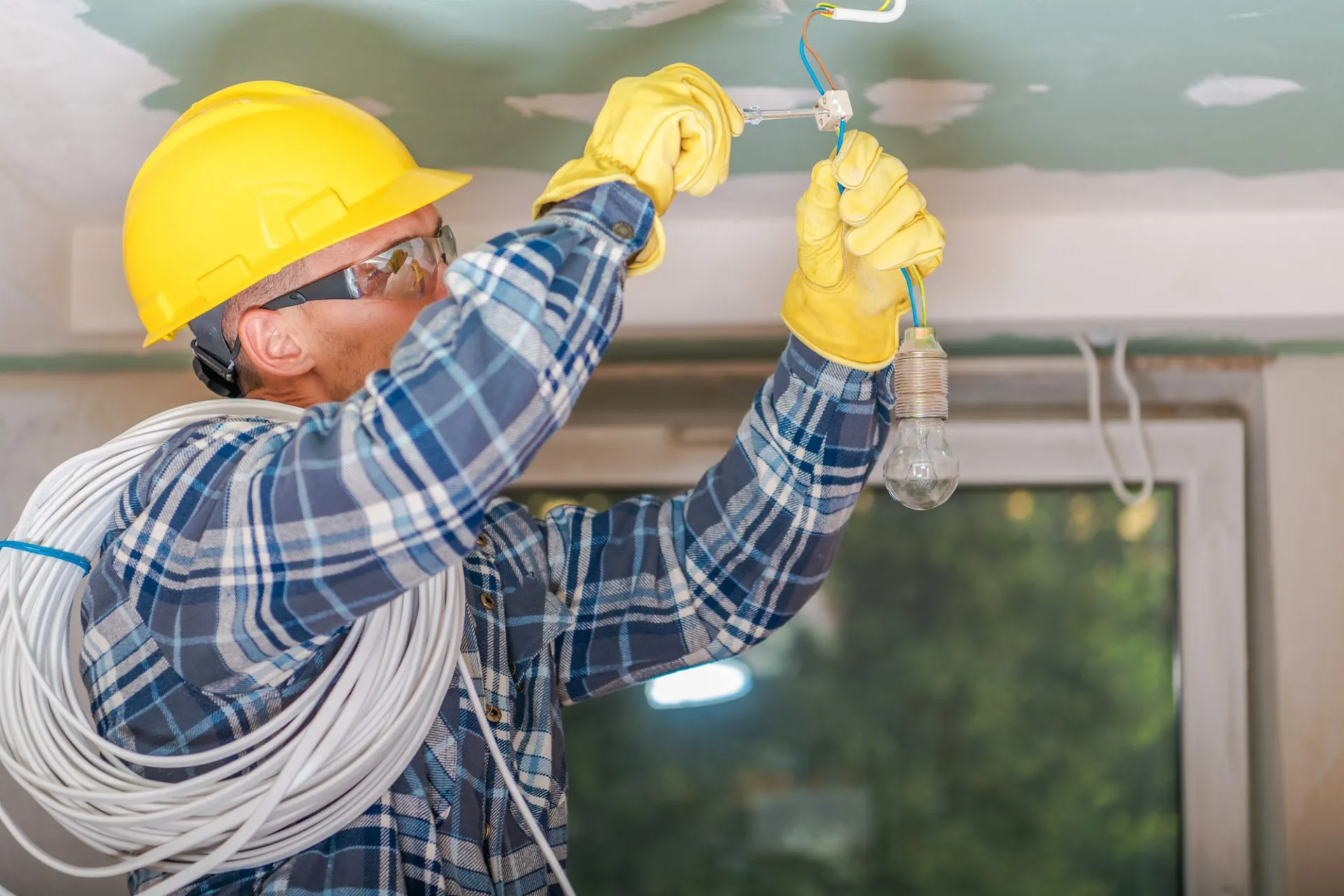 caucasian-electrician-at-work
